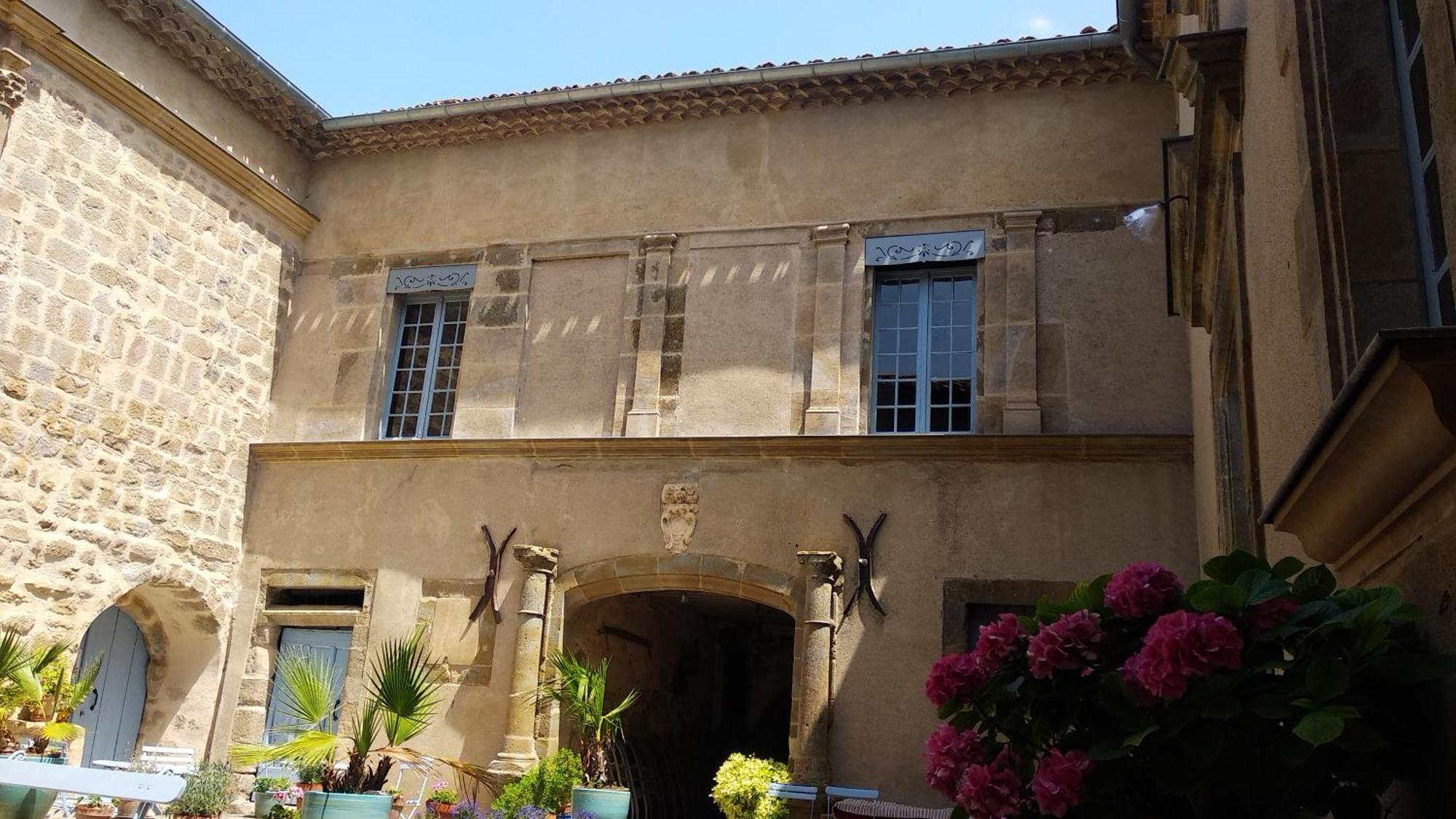 Chateau De Puicheric Exterior photo
